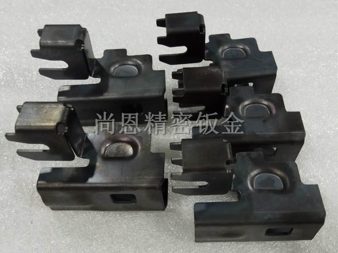 冷板，鍍鋅板，下料，折彎，噴粉，烤漆鈑金件